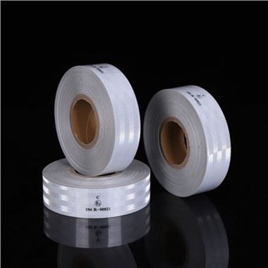 Fita refletiva para uso externo