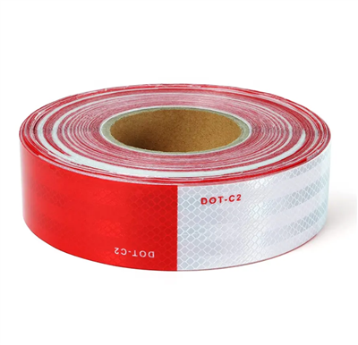 Fita refletiva com logotipo DOT-C2
